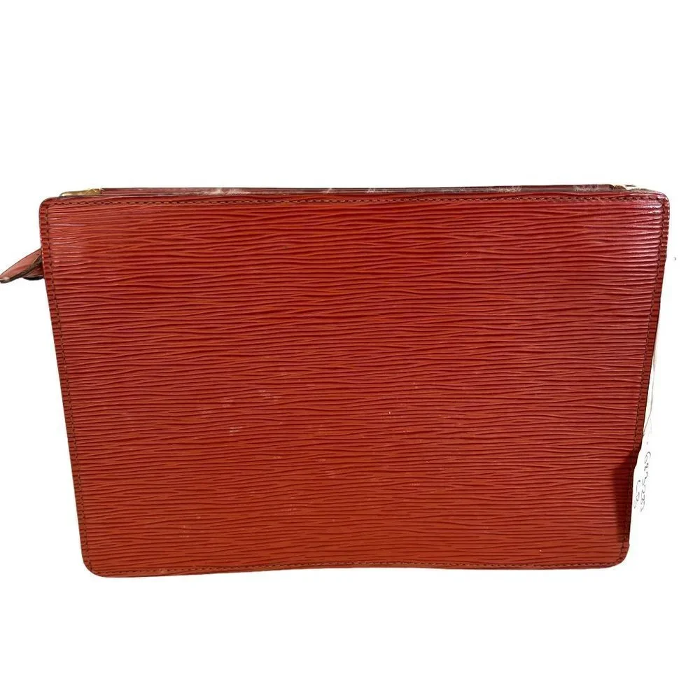Authentic Louis Vuitton Epi Clutch - Picture 5 of 14